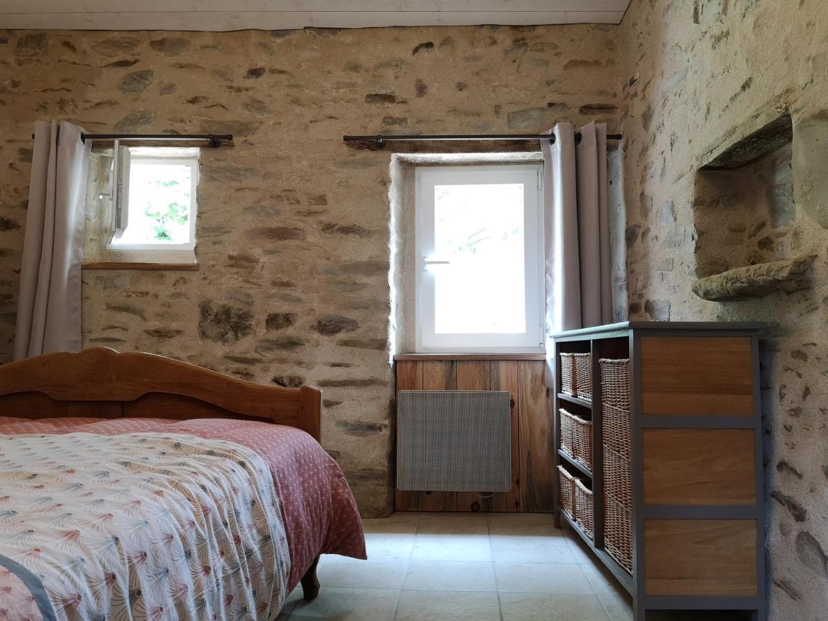 Gite Les Genets Saint-Fulgent Exterior foto